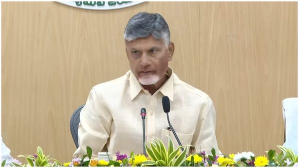 హైదరాబాద్ తెలంగాణాది మాత్రమే కాదంటూ సీఎం చంద్రబాబు సంచలనం!