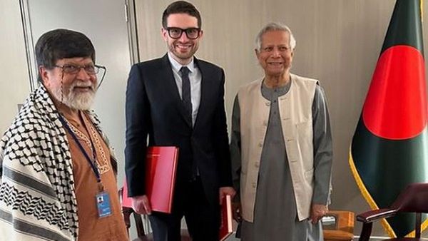 Bangladesh:ట్రంప్ ఎఫెక్ట్.. యూనస్ తో జార్జ్ సోరస్  కుమారుడు భేటీ
