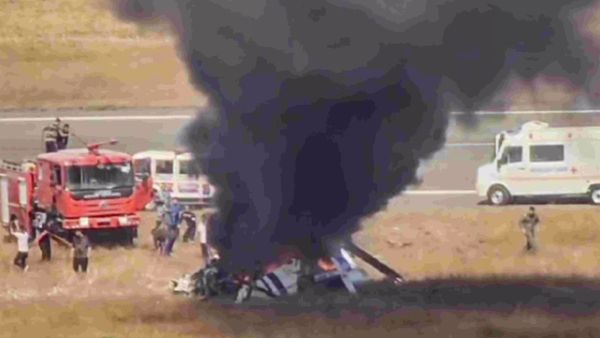 కుప్పకూలిన కోస్ట్ గార్డ్ హెలికాప్టర్: ముగ్గురు మృతి