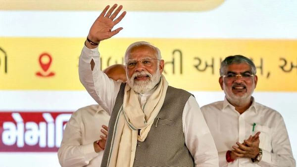 ప్రధాని మోదీ విశాఖ పర్యటన వేళ బిగ్ ట్విస్ట్..!!