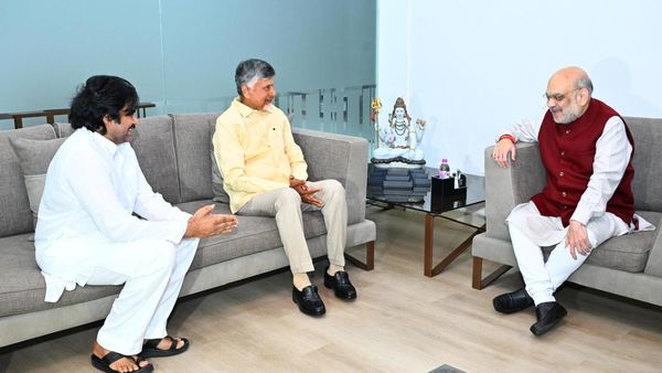 అమిత్ షాతో చంద్రబాబు, పవన్ కళ్యాణ్ కీలక భేటీ