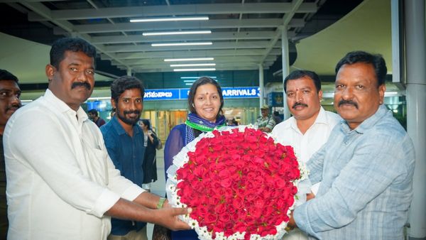 రేణూ దేశాయ్ షాకింగ్- ఏపీలో ఆ పార్టీ మీటింగ్ కు హాజరు..!