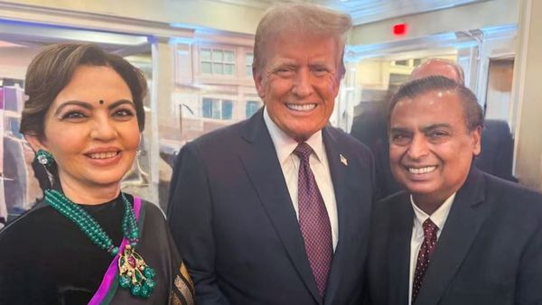 డొనాల్డ్ ట్రంప్- ముఖేష్- నీతా అంబానీ: `క్యాండిల్ లైట్ డిన్నర్`