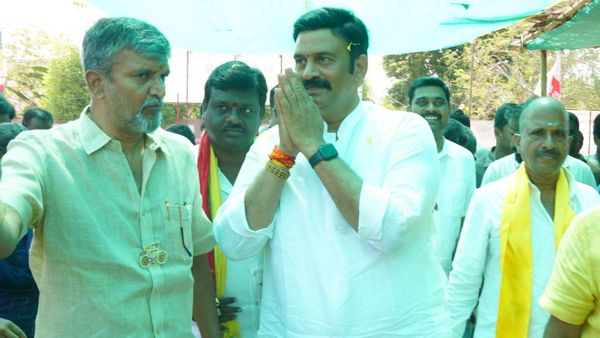 కోడి పందాలు ప్రారంభించిన రఘురామ- గంటా పుంజుతో పోటీ..!