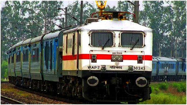 Good News: రిజర్వేషన్ లేకుండా సూపర్ ఫాస్ట్ రైళ్లు !!