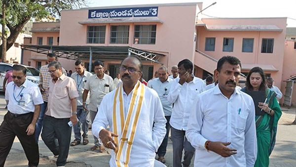 టీటీడీ యాత్రీకుల వసతి సముదాయం తరలింపు?: టీటీడీ ఈఓ తనిఖీలో..!!
