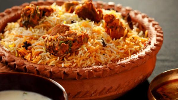 అర్థరాత్రి బిర్యానీ తింటున్నారా? అయితే మీకు అర్ధాయుస్సే!