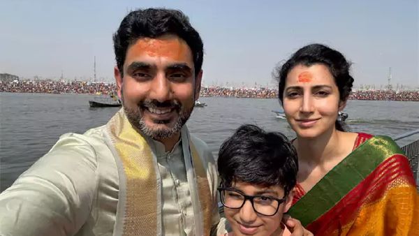 భార్య, కొడుకుతో కుంభమేళాకు మంత్రి నారా లోకేష్..