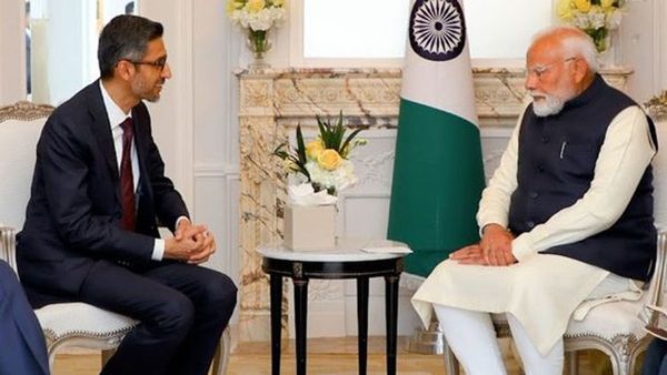 మోడీతో సుందర్ పిచాయ్ భేటీ-భారత్ లో ఏఐకి గూగుల్ సాయం..!