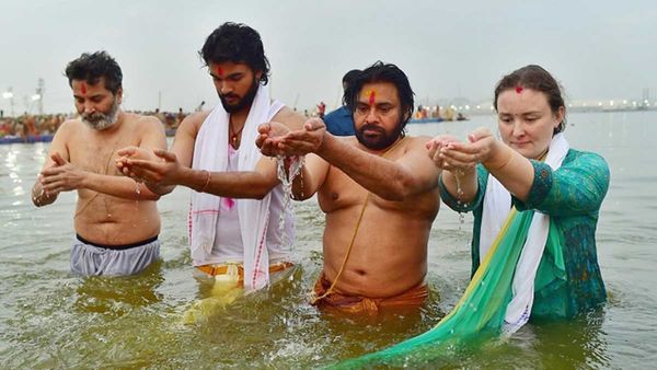 పవన్ ఫొటోలు మార్ఫింగ్?- తిరుపతి సహా పలుచోట్ల