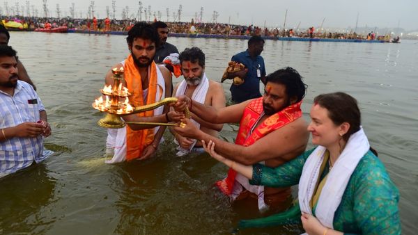 మహా కుంభమేళాలో సనాతనధర్మంపై పవన్ కళ్యాణ్ సంచలన వ్యాఖ్యలు!