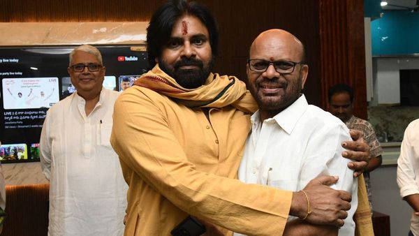 పవన్ కళ్యాణ్ పై వర్మ సంచలన ట్వీట్..? కష్టపడి గెలిస్తేనే...!