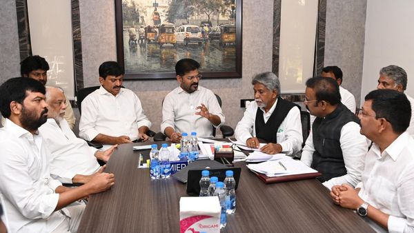 సీఎం రేవంత్ రెడ్డితో మందకృష్ణ మాదిగ భేటీ.. ఏ ఏ అంశాలు ప్రస్తావించారు అంటే ?