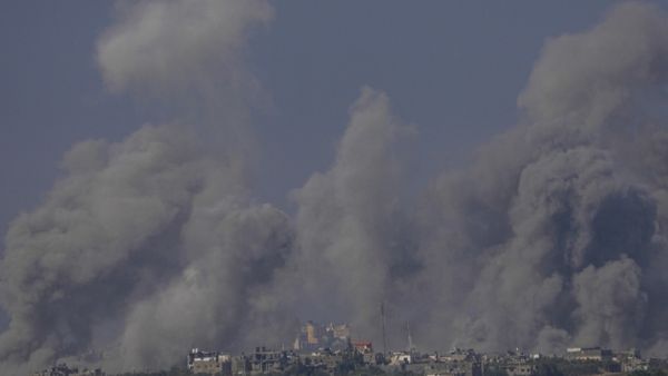 Israel-Hamas: గాజా కాల్పుల విరమణ ఒప్పందం.. మరో ముగ్గురు బందీలు విడుదల 