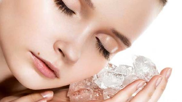 కొవ్వు ఐస్ లా కరిగి స్లిమ్ అవ్వటమే కాదు, అందానికి ఐస్ క్యూబ్స్ థెరపీ!