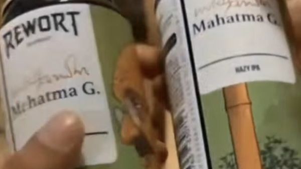 viral video: బీరు బాటిల్స్ పై గాంధీజీ చిత్రాలు.. ప్రధాని మోదీని ట్యాగ్ చేస్తూ..