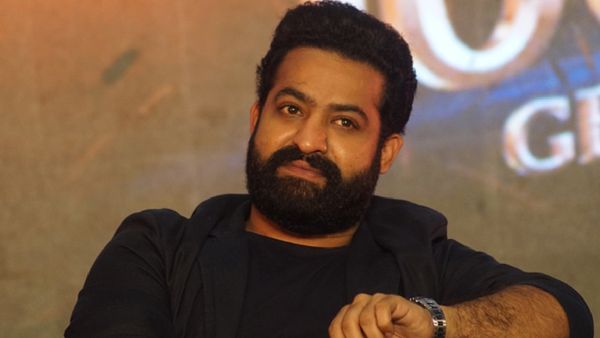 వార్‌ 2 మూవీ యూనిట్‌కి బిగ్ షాక్.. ఎన్టీఆర్‌ ఫోటోస్ లీక్‌