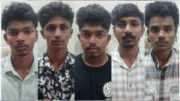 Ragging:ప్రైవేట్ పార్ట్స్ పై డంబెల్స్-ర్యాగింగ్ పేరుతో సీనియర్ల ఆకృత్యాలు..!!