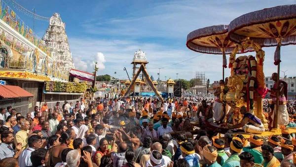 తిరుమలలో అరుదైన ఘట్టం: ఆర్జిత సేవలు రద్దు