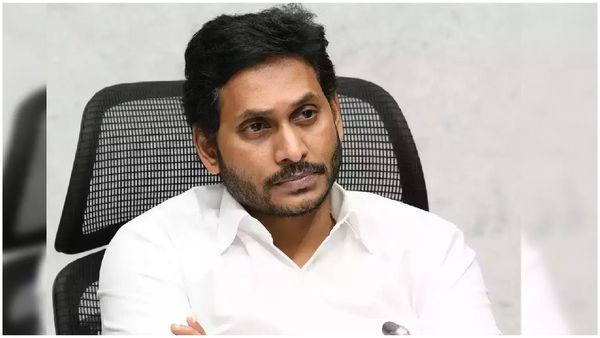 బట్టలిప్పదీసి నడి బజారులో..-జగన్ కు బీజేపీ నేత మాస్ వార్నింగ్..!