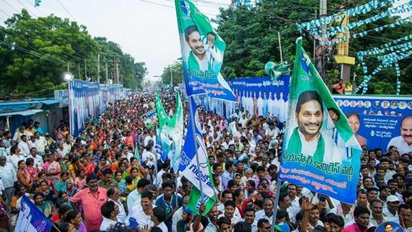 వైసీపీ ఫీజు పోరుకు ఈసీ బ్రేక్?: లేఖ 
