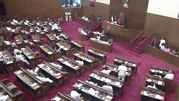 ఏపీలో మరో ఎమ్మెల్సీ పోరు-మండలి నోటిఫికేషన్ జారీ..