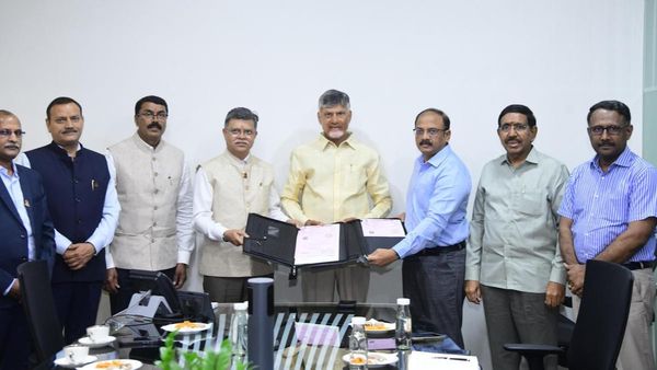 అమరావతికి బిగ్ న్యూస్- 11 వేల కోట్లిచ్చేందుకు హడ్కో ఒప్పందం..!