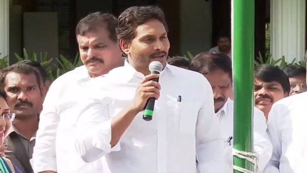 రూ.72,000 చొప్పున చంద్రబాబు ప్రభుత్వం బాకీ- లెక్కలతో జగన్ `లా పాయింట్లు`