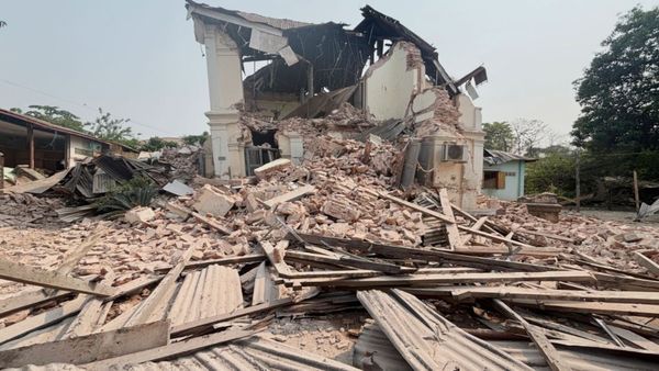 ఇంకా ఏం మిగిలిందని: మయన్మార్ మళ్లీ వణికింది- రిక్టర్ స్కేల్‌పై..!!