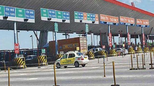 హైదరాబాదీలు అటు వెళ్తే 'టోలు' వలుస్తారు..!!