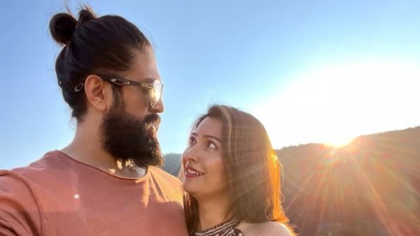 భార్యకు మర్చిపోలేని బర్త్ డే గిఫ్ట్ ఇచ్చిన స్టార్ హీరో..