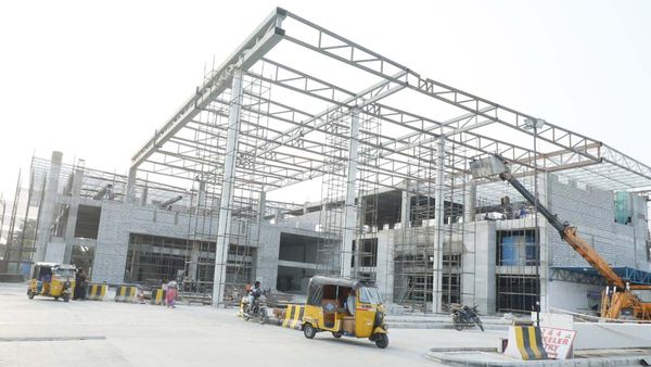 సికింద్రాబాద్‌లో ఎయిర్‌పోర్ట్‌ను తలదన్నేలా..!!