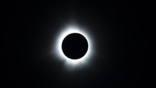 ఈ ఏడాది తొలి సూర్యగ్రహణం.. భారత్‌లో కనిపిస్తుందా?