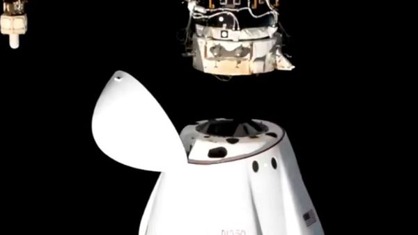 విడిపోయిన స్పేస్ క్యాప్సుల్: మరో కల్పన చావ్లా కాకూడదంటూ..