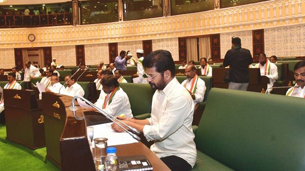 తెలంగాణా బడ్జెట్ సమావేశాలు నేడు సభలో ఐదు కీలకబిల్లుల ఆమోదం!