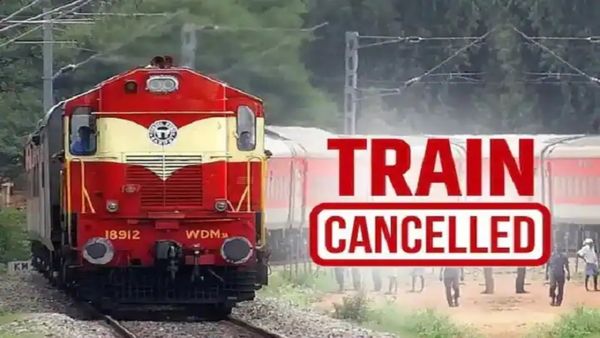 తెలుగు రాష్ట్రాల ప్రజలకు బిగ్ అలెర్ట్.. 32 రైళ్లు రద్దు