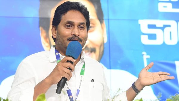 వైసీపీ ఆవిర్భావం రోజే.. బిగ్ డెసిషన్