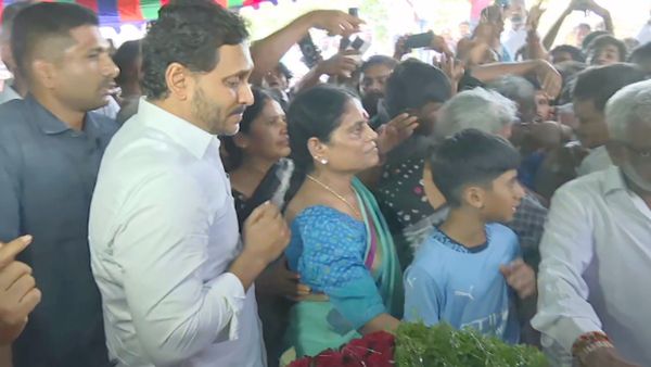 అనేక అనుమానాలకు తెరదించిన జగన్