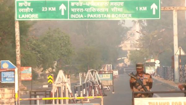 పాక్ బోర్డర్ క్లోజ్: తట్టా బుట్టా సర్దుకోండమ్మా- డెడ్‌లైన్ ఇదే: దాటితే జైళ్లల్లో మగ్గాల్సిందే