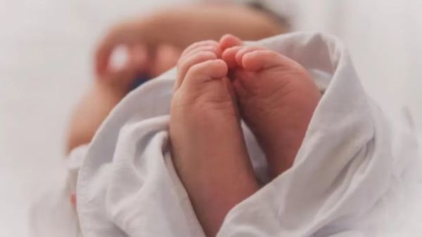 బిడ్డల ప్రాణాలు తీస్తున్న కన్నతల్లులు.. ఎక్కడికి పోతోంది అమ్మతనం!