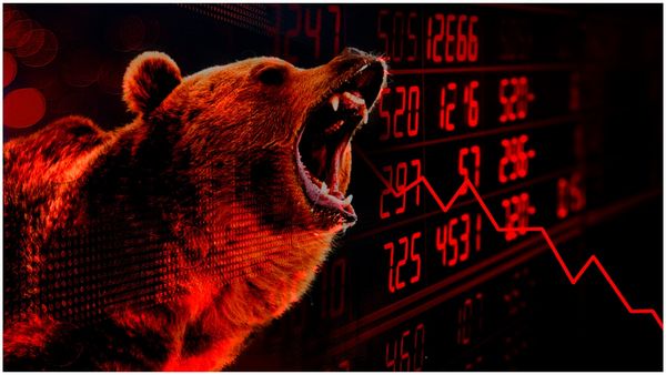 Stock Market : కుప్పకూలిన స్టాక్ మార్కెట్ .. ఒక్క రోజులోనే రూ. 3.5 లక్షల కోట్ల మదుపర్ల సంపద ఆవిరి!