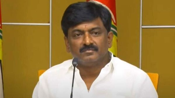 టీడీపీని టెన్షన్ పెడుతున్న పులివెందుల పరిణామాలు..!!