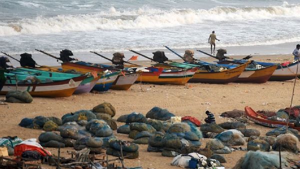 ఏపీలో చేపల వేట బంద్.. ఎప్పటి వరకు అంటే ?