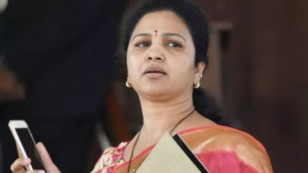 వైసీపీ మాజీ ఎంపీకి బిగ్ షాక్.. ఆస్తుల వేలం !