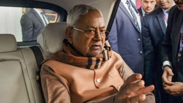 జేడీయూలో చిచ్చుపెట్టిన వక్ఫ్ బిల్లు ? సీనియర్ల రాజీనామాల పర్వం.. !