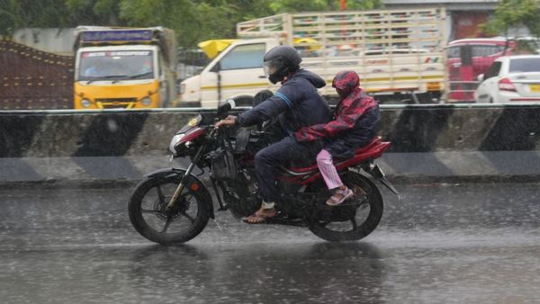ఏపీలోని ఆ జిల్లాల్లో అత్యధిక వర్షపాతం నమోదు: తగ్గిన ఎండ తీవ్రత