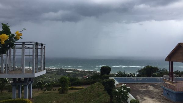 రామానాయుడు స్టూడియోస్ కు ఏపీ సర్కార్ భారీ షాక్...! ఆ భూములు వెనక్కి..!