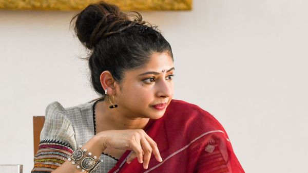 షాక్- స్మిత సబర్వాల్‌‌ను విచారించిన పోలీసులు