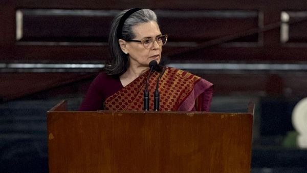 కర్తవ్యాన్ని బోధించిన సోనియా