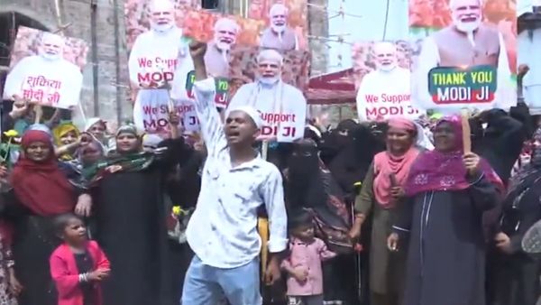 `మోదీ జీ.. హమ్ తుమ్హారే సాథ్ హై`